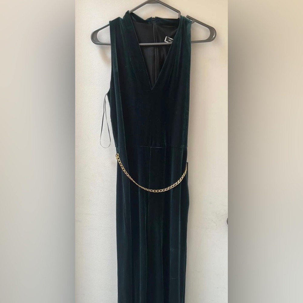 ⬇️Price Drop⬇️ Melanie Lyne Romper in forest green velvet size 2 NWT
